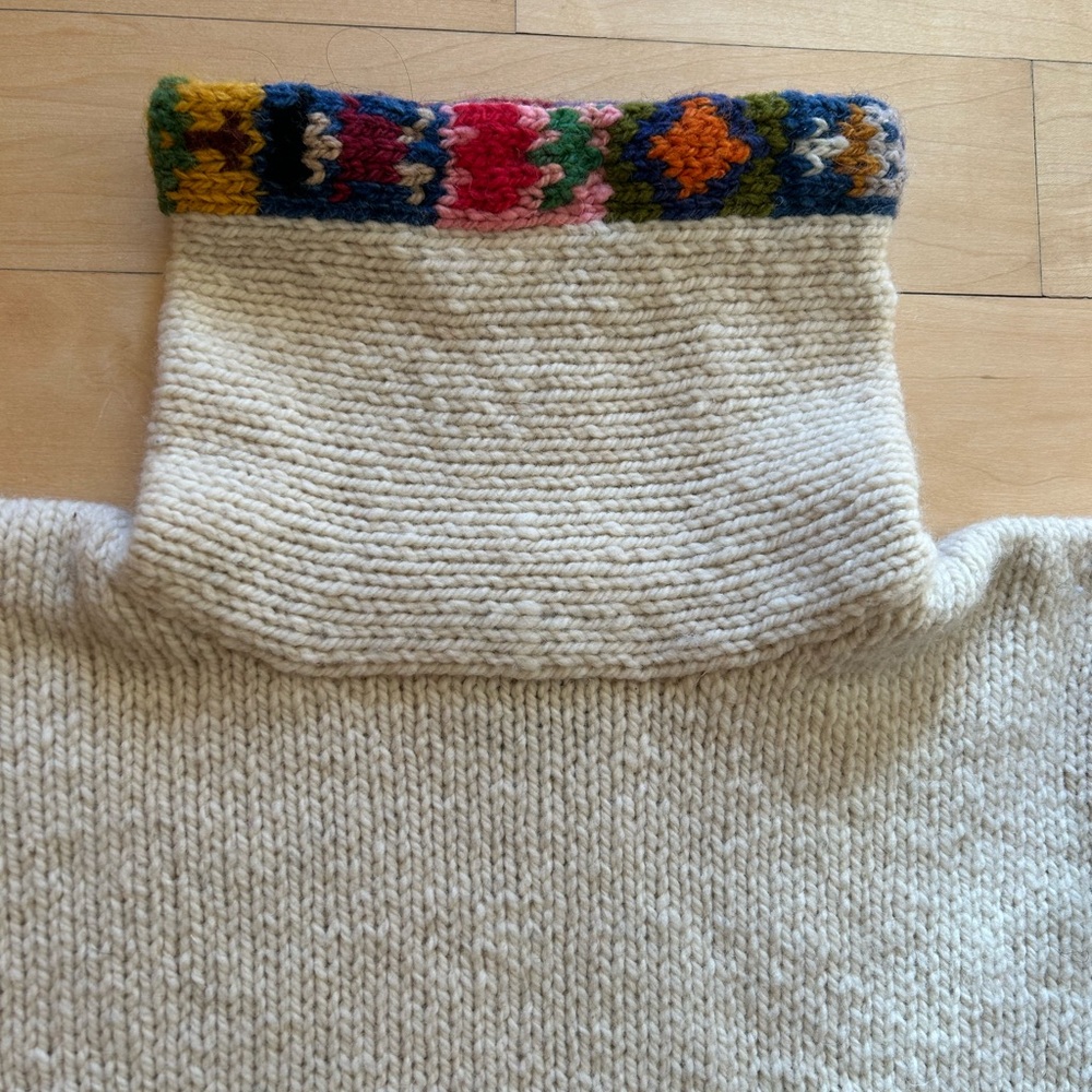 Amano 100% Wool Hand-Knit Funnel Neck Sweater Cream w/ Colorful Accents Size M/L - Picture 3 of 13